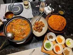 韩式部队火锅-雾山韩式烤肉·海南糟粕&椰子鸡火锅·海景餐厅(三亚绿发山海天JW万豪酒店)