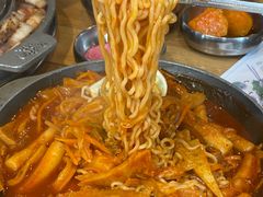 -金会长自助海鲜·烤肉(人民广场店)