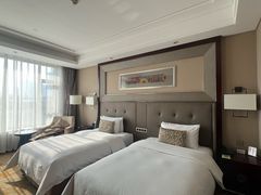 -西安唐隆国际酒店(大雁塔大唐不夜城店)