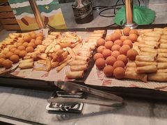-飨食汇全日制餐厅·昆山皇冠假日酒店(九方店)