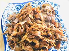 茭白炖肉-梨云山居农家乐