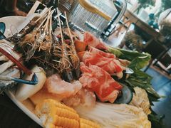 -樾餐厅泰式海鲜火锅(民歌湖店)