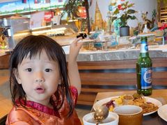 -齐河孔雀王温泉酒店·金孔雀自助百汇