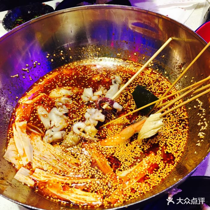 红料理|串串有瘾(昌里店)鸭血图片 - 第1张