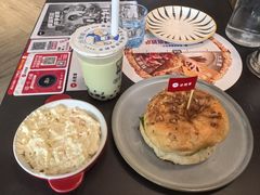 -必胜客(八一店)