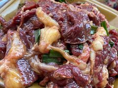-黄利砖万峰林布依特色酸笋牛肉馆