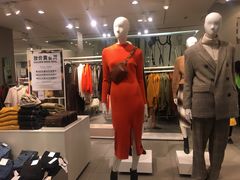 -H&M(鹏欣水游城店)