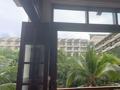 -亚龙湾喜来登·美景台大堂吧