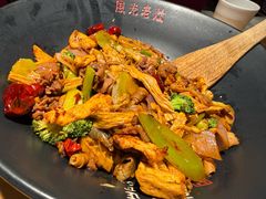-风光老灶麻辣香锅(大成路翠微百货店)