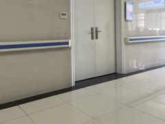 -上海市松江区泗泾医院