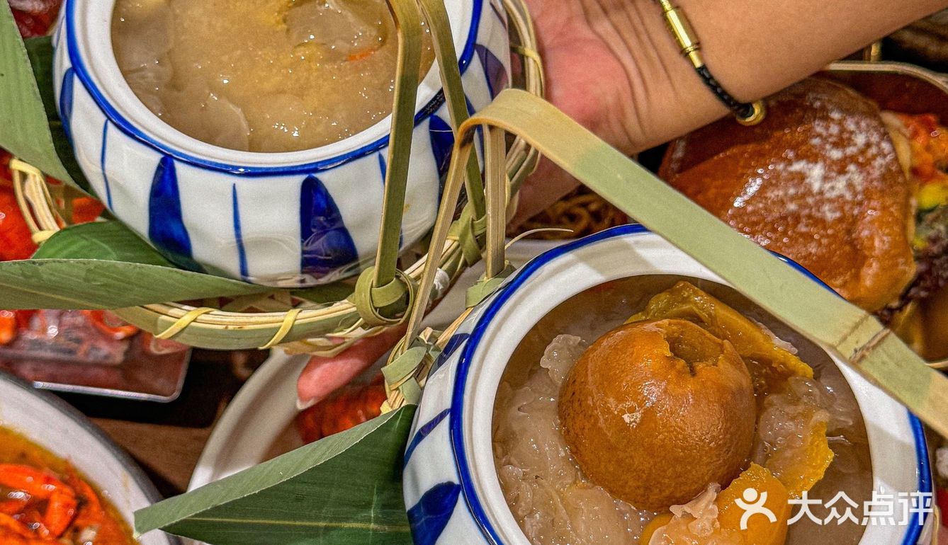 蒜蓉！麻辣！在拌面！香惨了！还有龙虾开口饺！龙虾汉堡！