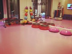 -思迈威健身(积玉桥万达店)