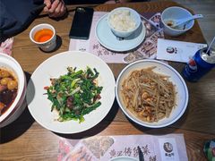 -黄泥岗·地道湖北菜(奥特莱斯店)