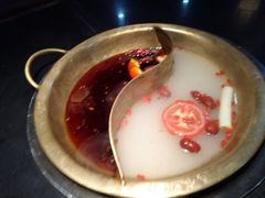 -怡品川宇火锅(宝立方店)