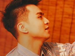 -五一换装自拍馆