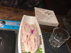 -老牌坊云南鱼豆花火锅(哈西万达店)