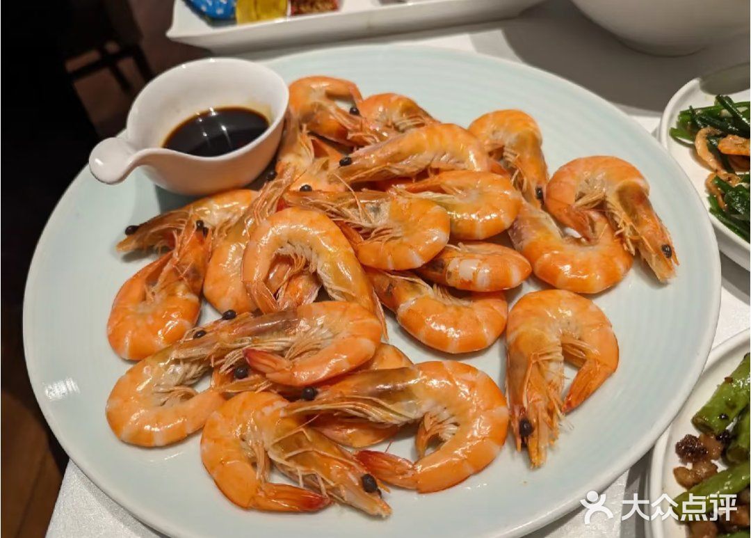 基本上點了幾道菜就是回本了 蝦子必點！魚也是必點之一！