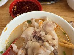 -雷祖芳老妈蹄花店