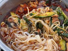 -周良天山牛杂城(天山路总店)