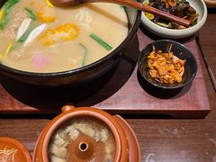 -银米·云南传统过桥米线(双廊黑金冠店)
