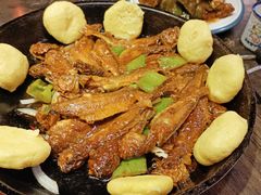 嘎嘣黄鱼贴饼子-粗粮人家·东北菜(洋桥店)