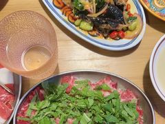 -洱火云南酸菜牛肉火锅(石景山当代商城店)