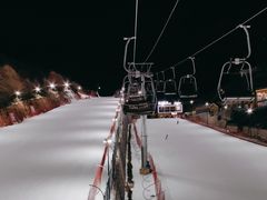 -采薇庄园四季滑雪场