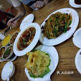 在太原的时候一直喜欢这家店  价格相对于也算是中庸较