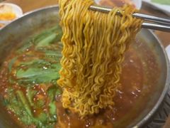 -喇喇排骨火锅·传统韩式脊骨汤(望京西园总店)