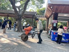 -青青世界