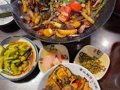 -富正毅三下锅·湘西韵味(天门山索道店)