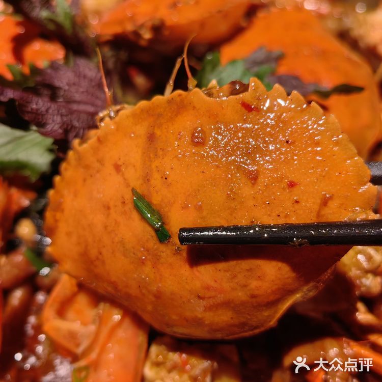 愿每个在深圳的姐妹都能刷到这家肉蟹煲🦀，真的好香！