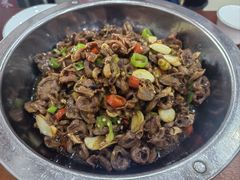 -湖南人家湘菜馆(镇江路店)