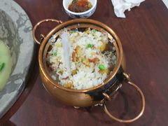 -姚记抚仙湖石锅鱼庄