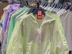 -王府井奥莱临潼小镇(临潼店)