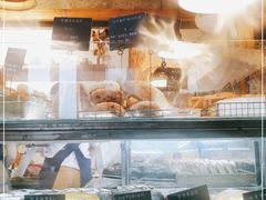面包甜点陈列柜-仙峰天然面包(迎宾路店)