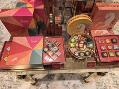 -VENCHI 闻绮(北京国贸商城店)