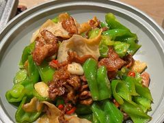 -耶里夏丽·新疆菜·28年喀什老馆(田林东路店)