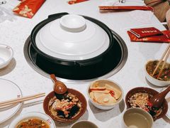 -三人行骨头王火锅(长寿店)