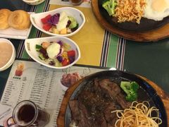 -豪享来中西餐厅(延安东路店)