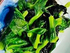 梅香咸鱼头手紫菜炒豆苗-广舟(千禧店)