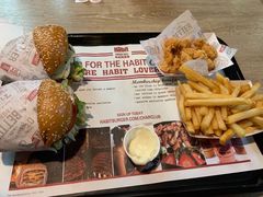 -The Habit Burger Grill 哈比特汉堡(复兴soho店)