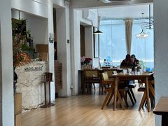 -Mark&Mars Restaurant