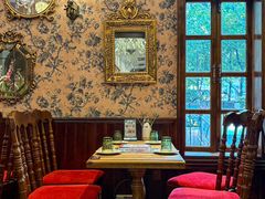 -秘密旅行Bonjour(黑金冠 江南西店)