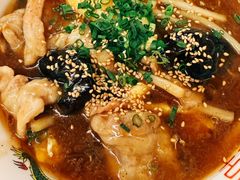 -拉面莊夢語＆中华料理八椿