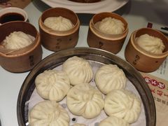 传统三鲜包子-狗不理(贵宾楼店)