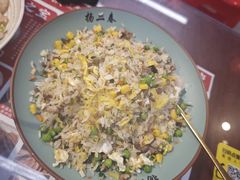 -扬二春炒饭(国庆路总店)