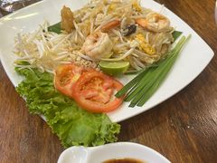 -Dang restaurant (patong phuket)