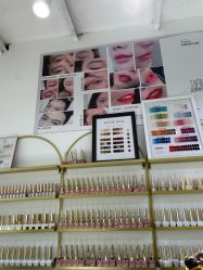 -丽心自助美甲美睫