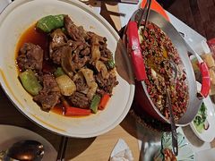 -渝信川菜 · 川味家常菜(财富购物中心店)